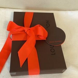 Louis Vuitton box (Authentic)